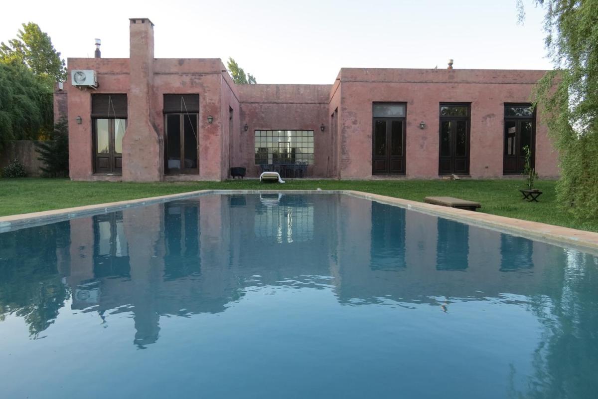 A. de la Cruz, Argentina