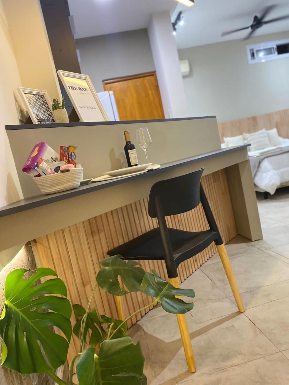 Apolinario Saravia, Argentina