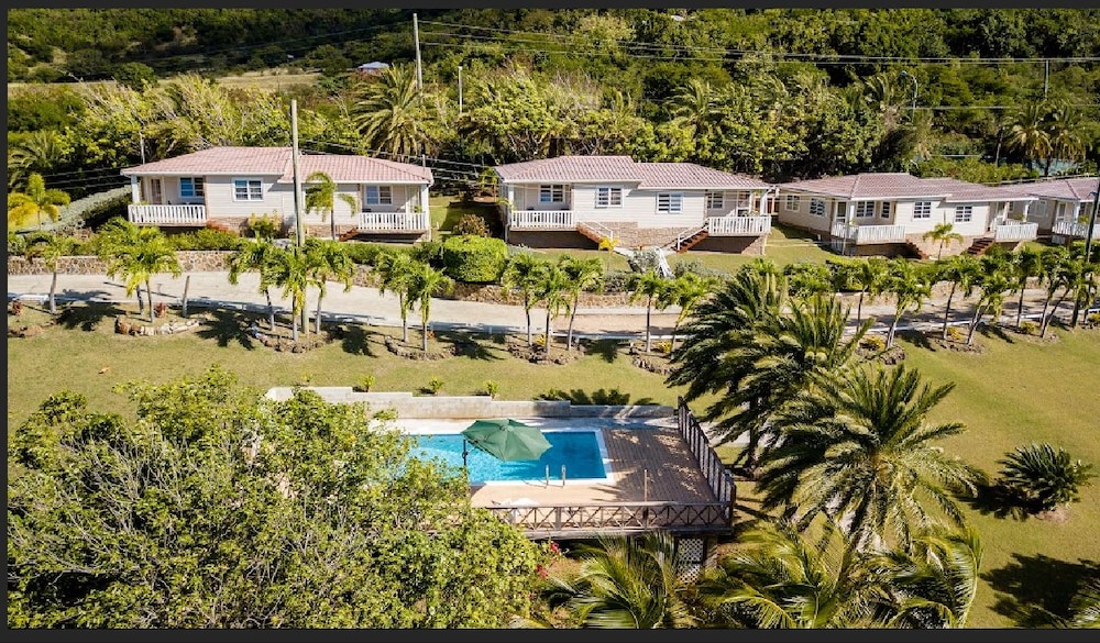 Cades Bay, Antigua and Barbuda