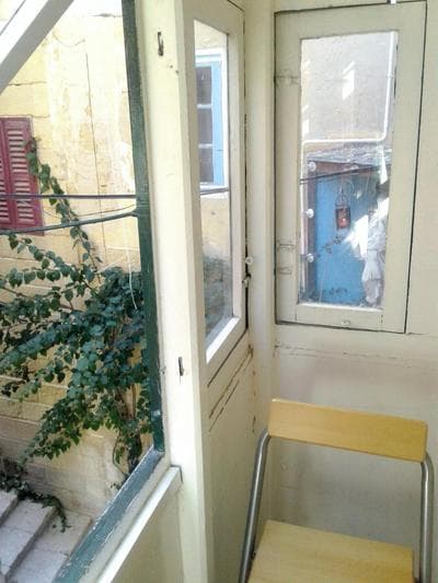 townhouse cospicua , ( 3 cities-valletta ) ferry