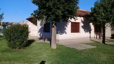 Hotel Mitre Chivilcoy. Casa en Rivadavia 900