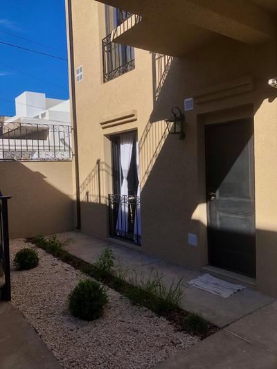 Flor de Cardo Hospedaje