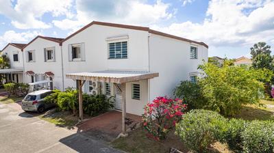 Antigua chiama Italia villas