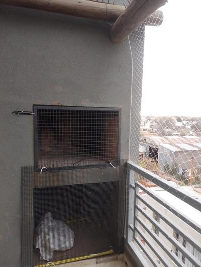 NEW YORK EN EDIFICIO MAFALFA con Asador en el balcón