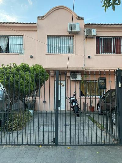 Chenille House HOSTAL con jardín y AC