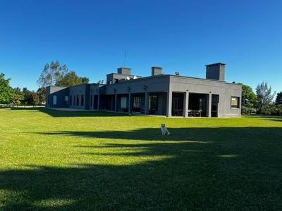 Casa de campo en Capilla del Señor