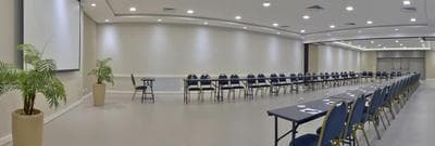 Hotel Deville Curitiba