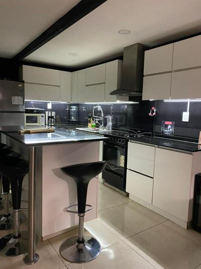 Casa Moderna en zona céntrica