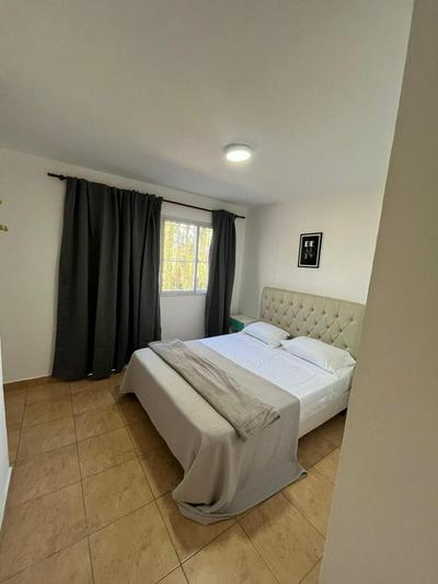 Hospedaje LH primero F a 15 minutos del aeropuerto Ezeiza!