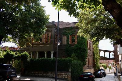 Life Gallery Hotel & Spa