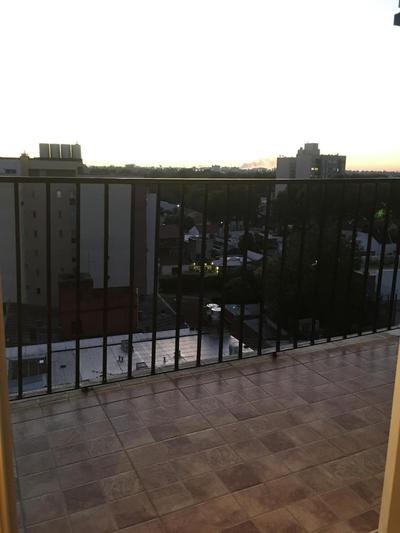 Bright & Large Apartment In Olivos