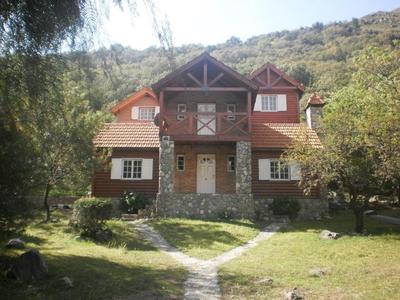 Grand Cabaña Villa Elena