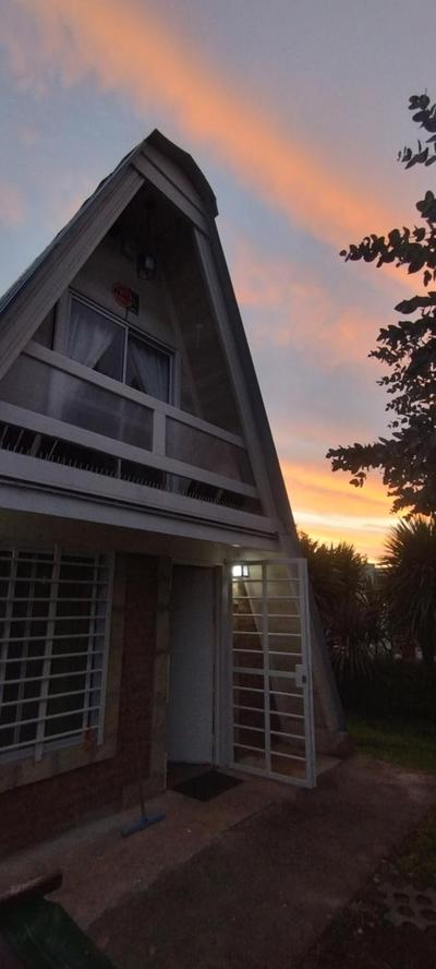 Alpina con hermoso parque a minutos de la playa