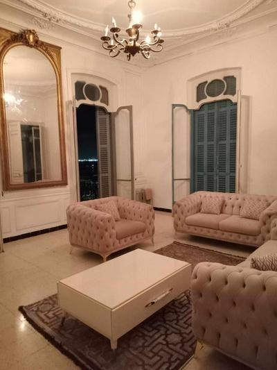 Très grand apartement hausmanien cœur du centre ville vu mer immédiate