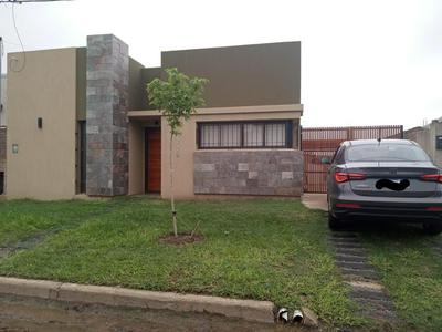 Casa amplia y cómoda