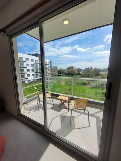 Studio con vista al parque