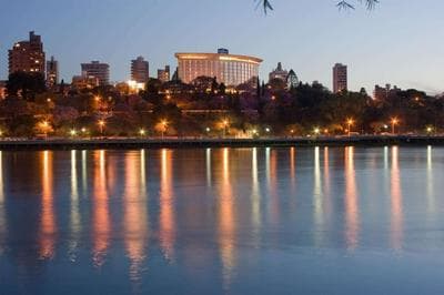 Howard Johnson by Wyndham Plaza Hotel Mayorazgo